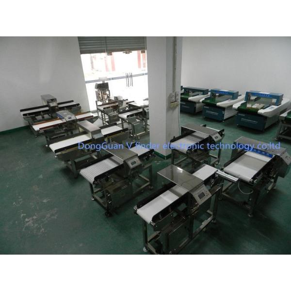 Продовольственный металлоискатель Промышленный металлоискатель Горячая продажа Сенсорный экран Алюминиевая фольга Упаковка Конвейерная лента Металлический детектор