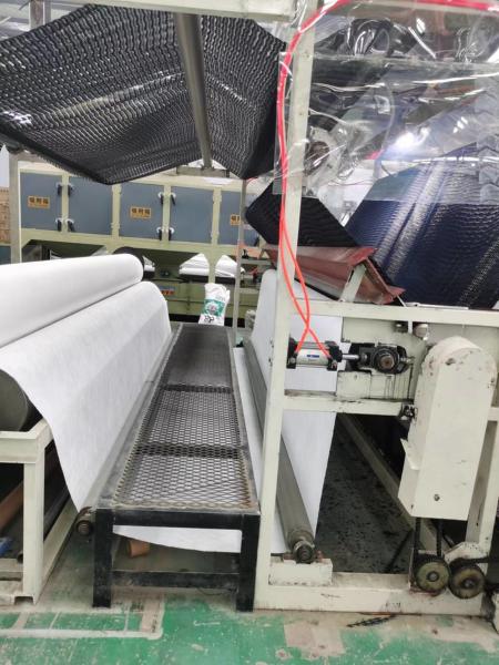 Ligne de production de bandes à bande à vis unique avec 500 cm * 250 cm * 200 cm Taille de l'emballage