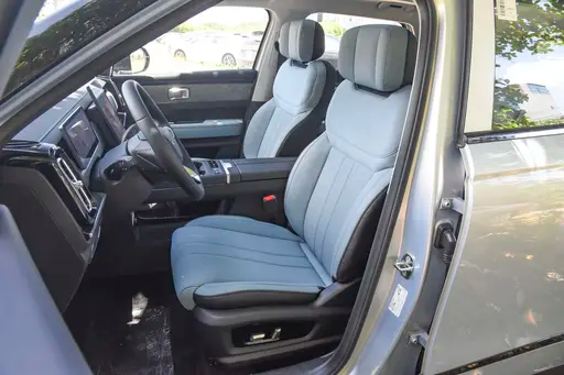 Chery Fulwin Fengyun T6 PHEV SUV The Perfect Combination of Performance and Style