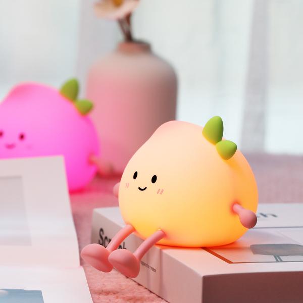 Latest Cute Peach Silicone Night Light Rechargeable Eye Protection Bedside Lamp For Baby Bedroom Colorful Peach Night Lighting