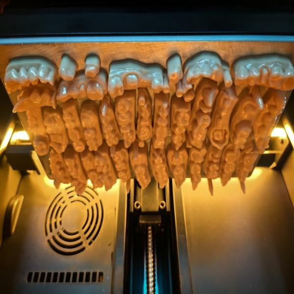 Versatile Uses​ Dental Model Resin Low Viscosity Clear Epoxy Resin Smooth Margins