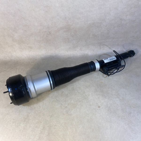 W221 Suspension Struts for Mercedes-Benz S Class S550 2213205513 2213205613 Air Shock Absorbers