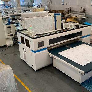 Colchão automatizado do funcionamento da não-canela que orla a máquina para a