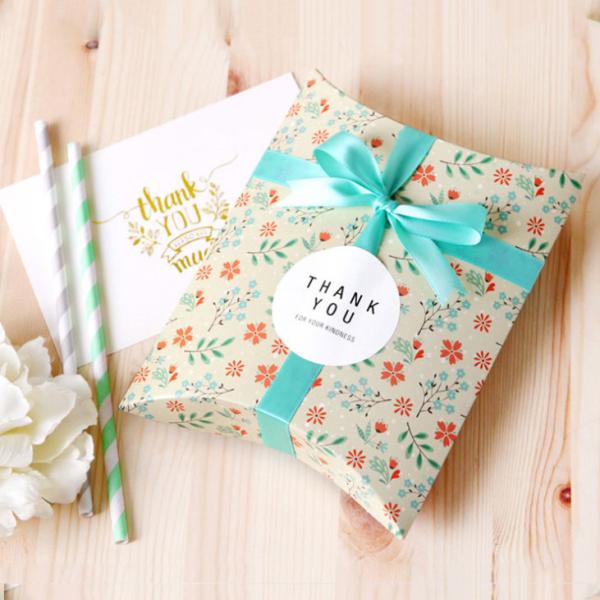 ODM Paper Food Grade Packaging Folding Pillow Shape Gift Box Small Flower Pattern
