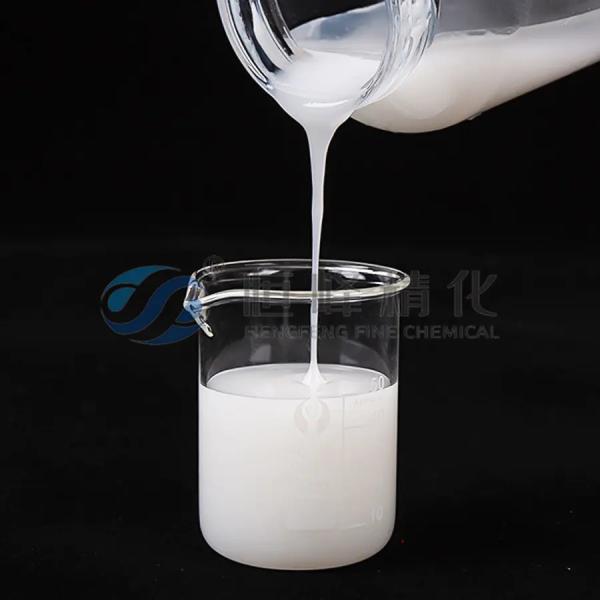 Emulsion PAM cationique Purification des eaux usées pharmaceutiques et chimiques