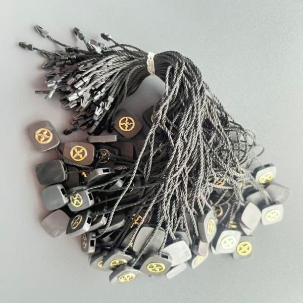 High Durability Black Hang Tag String 0.2mm Thickness 0.2 Inches Width Designed for Secure Attachment of Clothing Labels