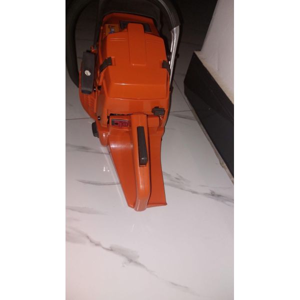 Top Quality 4.1KW Wood Cutting Machine HUSQ372/372xp Gasoline Chainsaw With 70.1cc Garden Tools Chain Saw