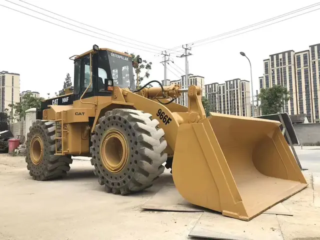 Popular second-hand wheel loaders CAT 966F, CAT 966H, and 950F for sale in Japan
