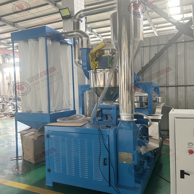 SMF-800 Дисковое лезвие Пластиковая пульверизаторная машина Ldpe Пульверизаторное оборудование шлифовального завода