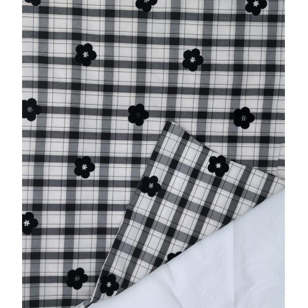Hot Selling 114GSM Eco Chic Checkered Woven Fabric Hypoallergenic for Tailored Suits and Dresses