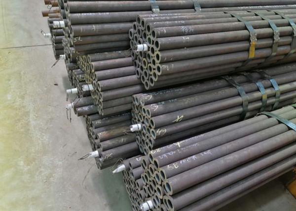 Power Plant Boilers Seamless Boiler Tubes A192 Low Carbon Steel  Oiled Surface