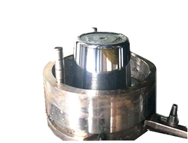 High Precision Plastic Bucket Mould 300 Thousand Times Life Time Corrosion Resistance