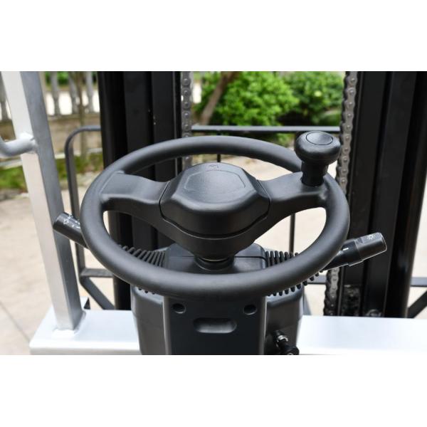 3-Wheels 1.5ton Electric Forklift with Charger 3m 3.5m 4m 4.5m 5m 5.5m 6m Mast Tcm/Linde/Yale/Toyota/Crown/Hyster/Ep/Heli/Hangcha AC Motor