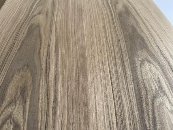 Engineered Walnut Veneer Natural Walnut Wood Color For Furniture Manufacture