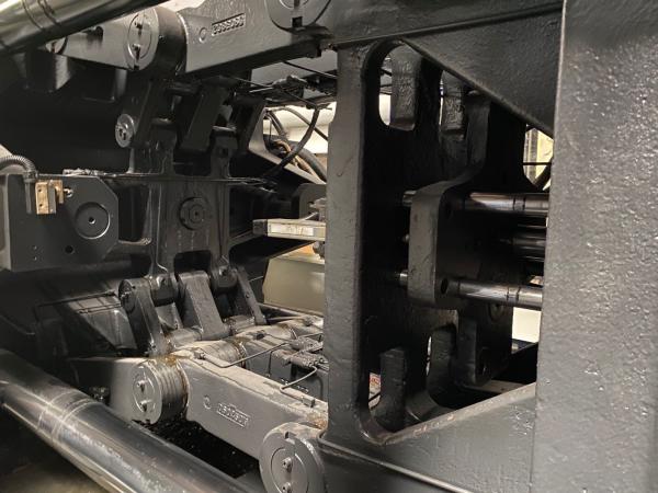 320 Ton Used Haitian Injection Moulding Machine 37kW Screw Diameter 65mm