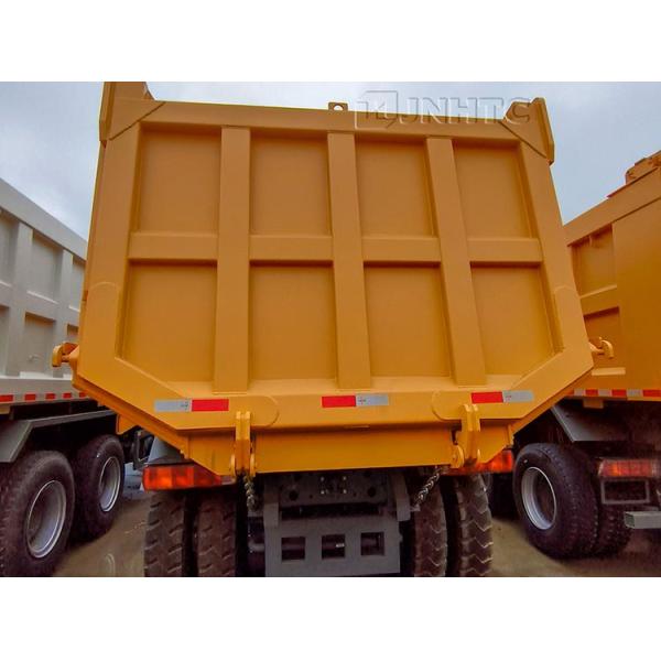 Sinotruck Mining Dump Truck Tipper 10 Wheels 50ton Coal To DR Congo
