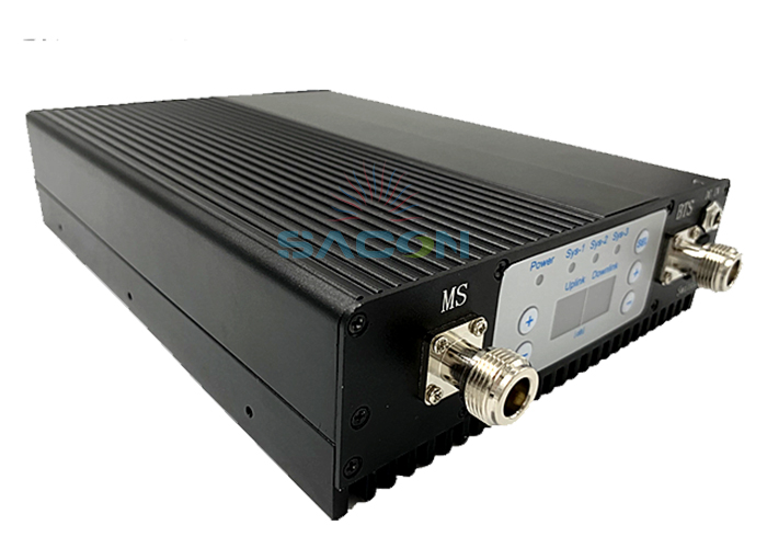 Усилитель сигнала мобильного телефона с двойной полосой 20 дБм GSM900 DCS1800 LCD дисплей 70 дБ