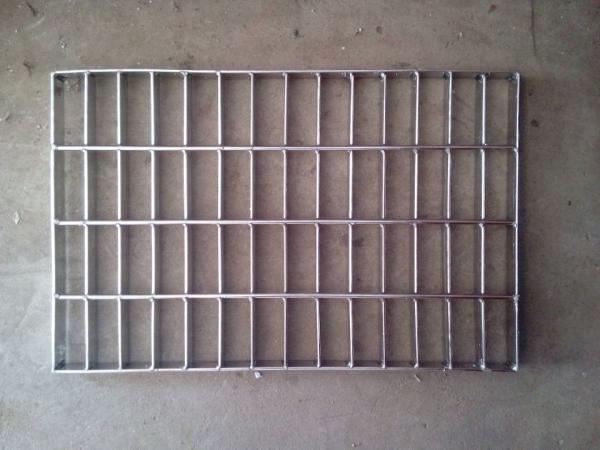 CE Plain 32x5mm 30mm 100mm bearing bar spacing galvanized steel bar grating For Walkway