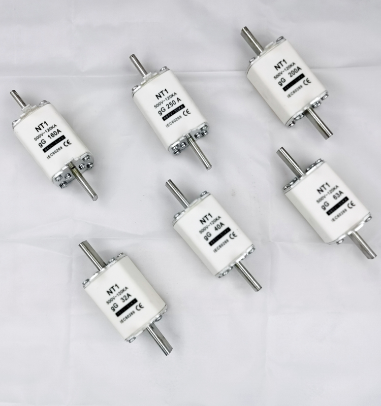 High Breaking Capacity 500V 120KA 200A HRC Ceramic/Copper Fuse Link Low Voltage Fuse Block Thermal Usage CE/TUV Certified