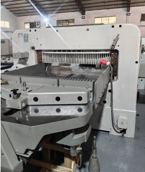 Experience Cutting with Our Polar 115cm Paper Cutting Machine Online Support Provided