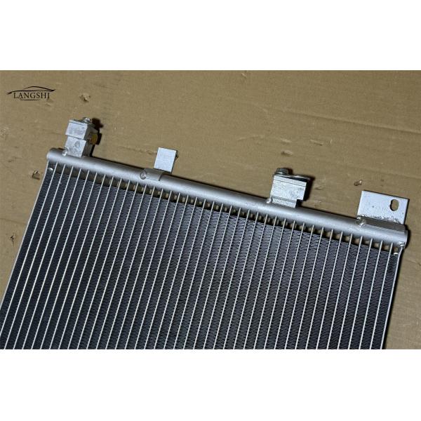 Le condensateur de courant alternatif VENUCIA V-DDI 2023- 92100-3RA0A921005MA0A pour Nissan SYLPHY 2012-2023