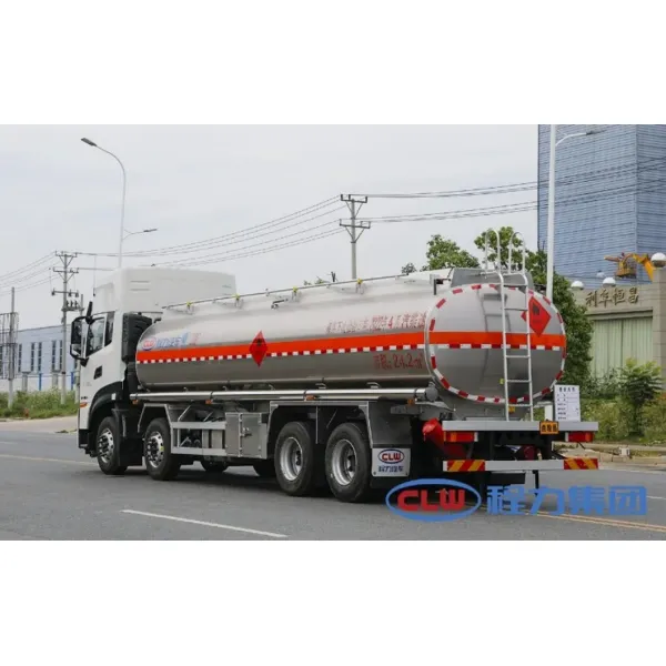 Dongfeng Brand 8X4 Oil Tanker Truck Manufacturer for Direct Sale