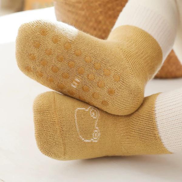 Winter Anti Slip Kids Cotton Socks Custom Baby Terry Socks