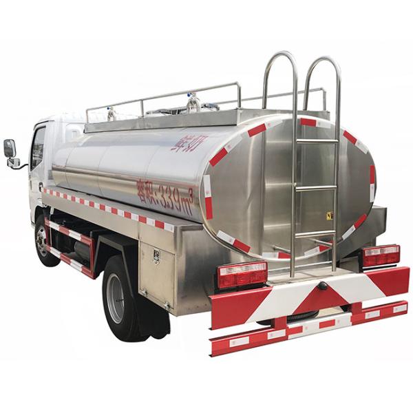 Cheaper Price Universal Dairy Transportation Truck 4000Liters Fresh Milk Tanker Truck for Sales