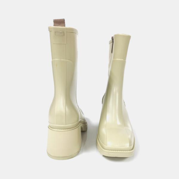 Anti Skid Reinforced Seamless Molded Mid Calf Rain Boots For Lady