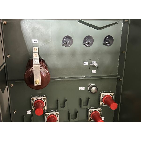 1500 KVA Three Phase Pad Mounted Transformer with 7-Level Off-Circuit Tapping Multi-Voltage Adaptation and Grounding Porcelain Bushing