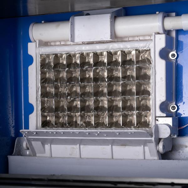 Crystal Industri LZ-120 Different Models Ice Cuber Maker Machine with 30kg Ice Storage
