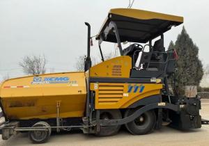 XCMG RP603L Used Paving Machine 13t Capacity Four Wheel Tires For Flexible