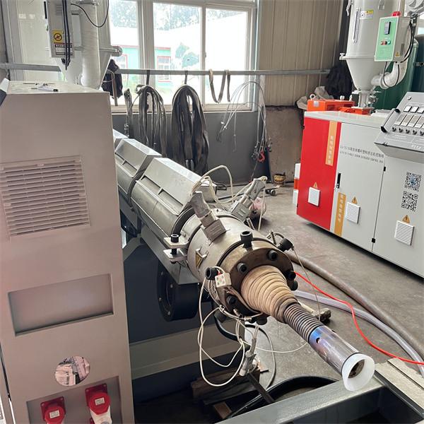 Sj75/30 Single Screw Extruder Corrugated Conduit Extrusion Line for Easy Operation and Production