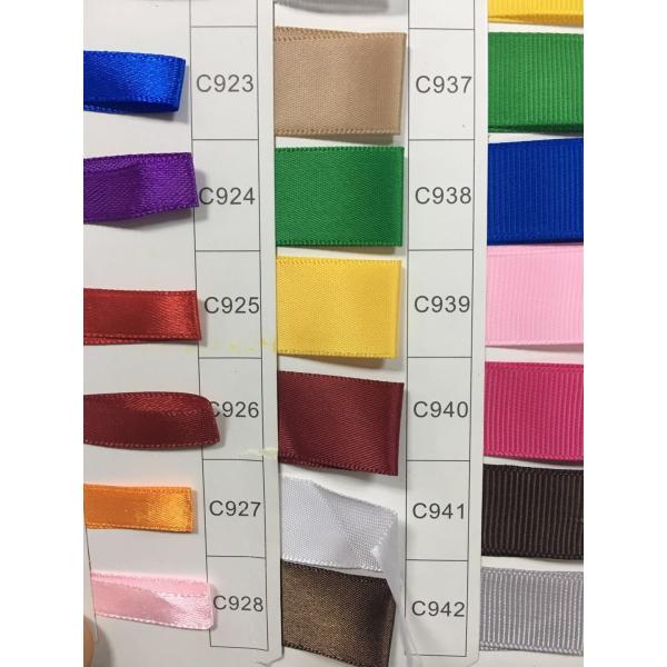 Clothing Packaging Custom Printed Gift Bags , Paper Merchandise Bags