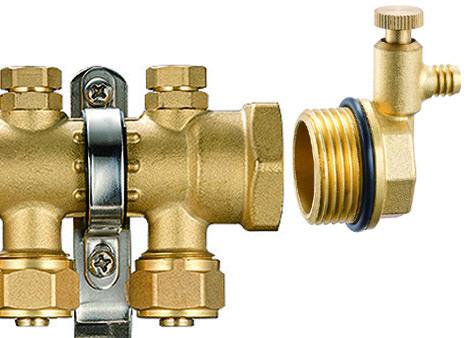 Le long mâle de 6004 parts diverses a vissé l'échappement en laiton d'air pour le passage principal forgé chaud avec le débouché fait ses dents de tuyauterie souple de vidange