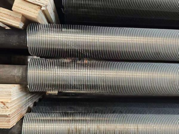 Customized Industrial Grade Spiral Fin Tubes For High Stiffness Low Flow Resistance