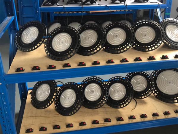 SMD 3030 100W High Bay Ufo Lights For Fuel Station And Plat Form Aluminium Material