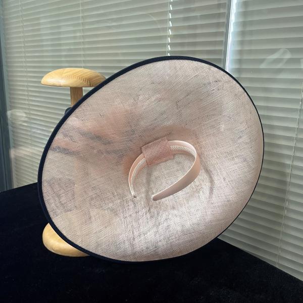 Horse Racing Festival Millinery Supplies Feather And Sinamay Hat Fascinator