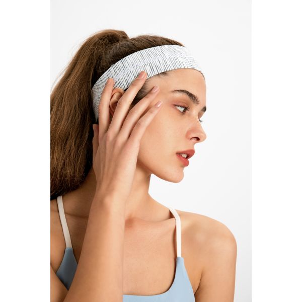 Wide Elastic Sports Headband For Women Light Blue Moisture Wicking Sweat Resistant