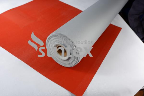 O bom produto químico flexível impermeável/plutônio resistente ao calor revestiu o pano à prova de fogo da tela da fibra de vidro para barracas de acampamento