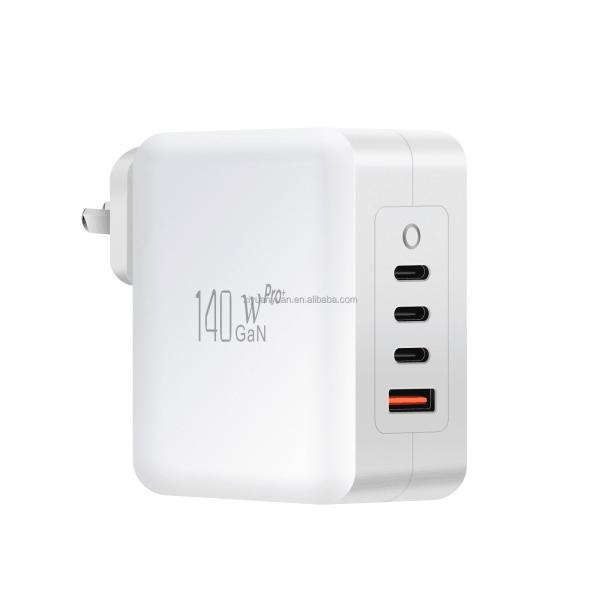 EU/AU 2ピン 140W 3XUSB-CとUSB-A スマートフォン,ラップトップ,タブレット用の高速ウォールチャージャー オーバーロード&ショートサーキット保護 CE&RoHS対応