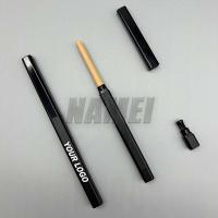 Commercialisation en gros de liner pour les lèvres crayon végétalien contenant crémeux imperméable à l'eau Logo personnalisé Étiquette privée
