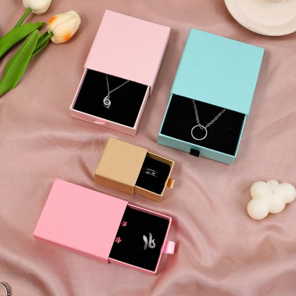 Caja de embalaje de joyas de cajón de cartón con logotipo personalizado para collar de pendiente de pulsera de anillo de joyería