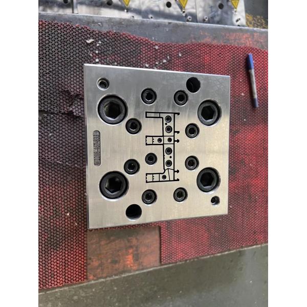 Customized Size UPVC Windows Frame Mould Extrusion Line with Electroplating Polishing