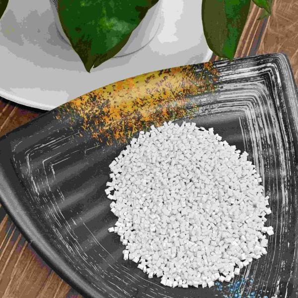 高流量 PBT GF20 エンジニアリング プラスチックLED反射器 PBT プラスチック粒
