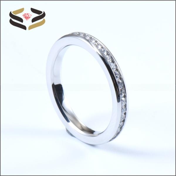 Women'S Titanium Wedding Band 4mm With Cubic Zircon Inlay Third Party Appraisal Certification