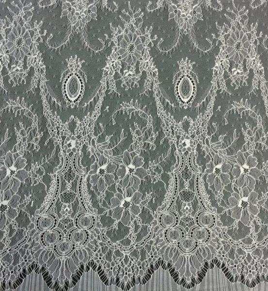 Antique Decorative Eyelash Lace Trim Fabric With Scallop , Floral Lace Trim