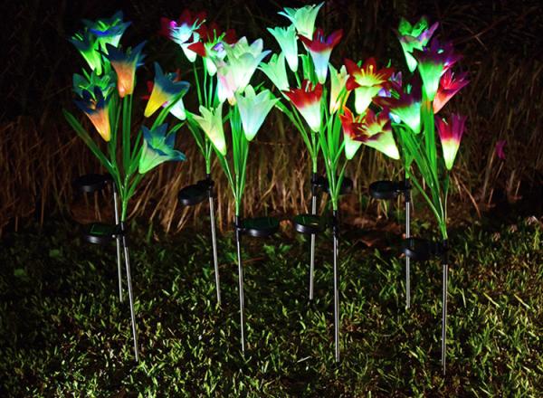 Solar LED 4 heads lily flower lights Lawn Lamp Outdoor Colorful Lamp can be customized