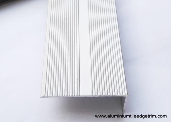 Non Skid Straight Metal Stair Nosing , Wide Edging Stair Step Nosing 