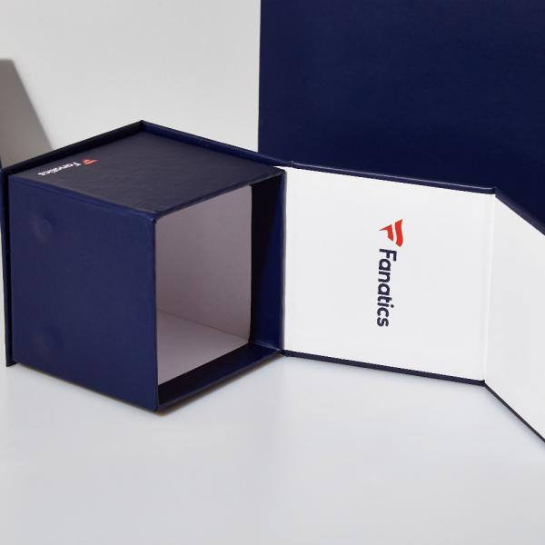 Custom Logo Luxury Paper Box Cardboard Clothing Packaging Gift Box With Magnet Lid Cover